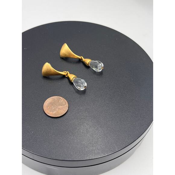 Gold Plated Faceted Teardrop Glass Crystal Bling Drop Dangle Earrings - Picture 9 of 9